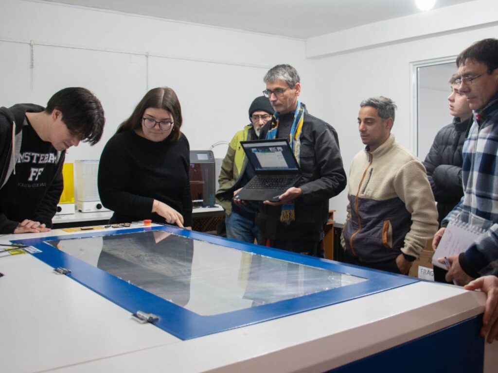La Intendencia de Río Negro puso en funcionamiento el Laboratorio 3D