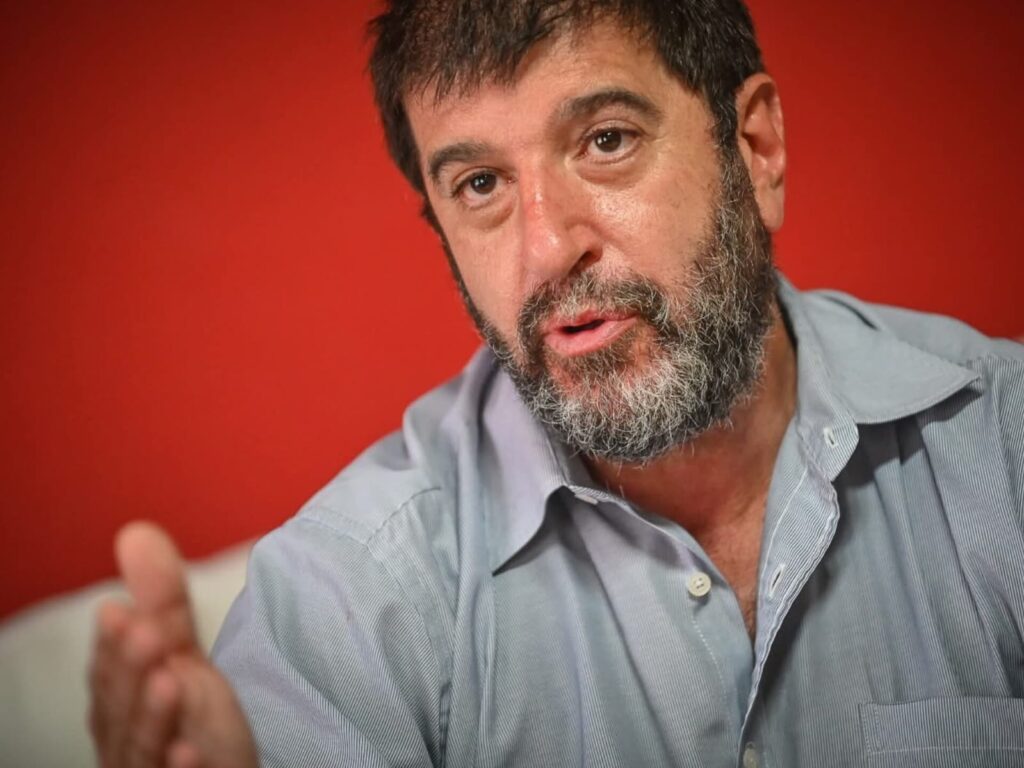 Fernando Pereira: "si estuviéramos militarizando a la policía, yo estaría protestando en la calle"