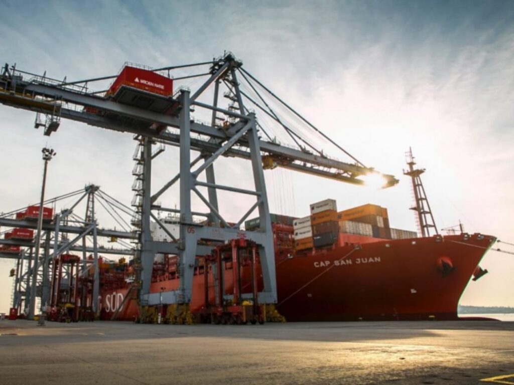 Poder Ejecutivo decretó "servicios mínimos" en la Terminal de Contenedores del Puerto de Montevideo