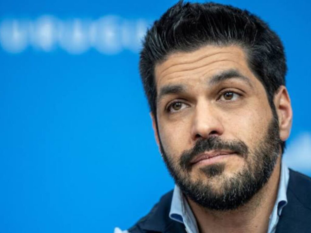 Andrés Ojeda: "reaccione presidente, no puede vivir en modo avión"