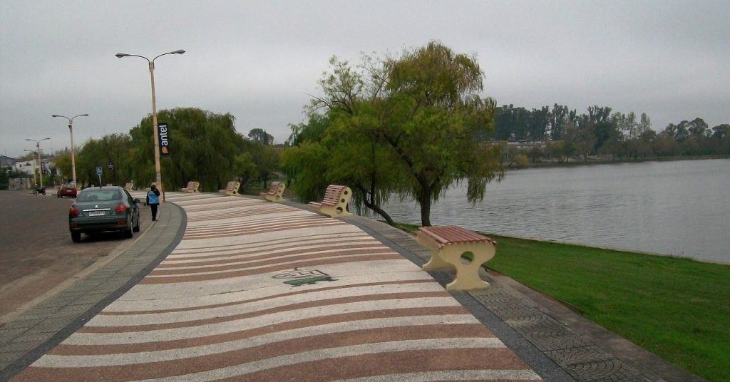 Flexibilizan medidas sanitarias. Cambios en horarios de comercios, espectáculos y fiestas