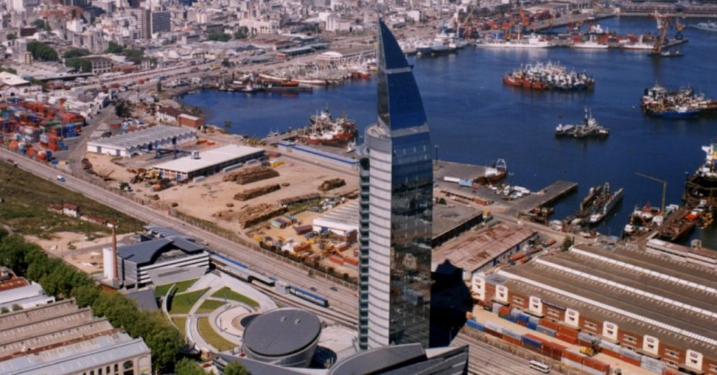 Tras quince años de reserva, se conocen detalles del apoyo de ANTEL al PIT-CNT y sindicatos