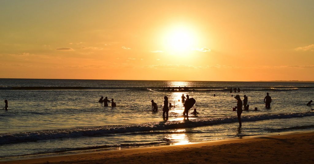 Enrique Antía confía que se habilitará el ingreso de extranjeros en enero