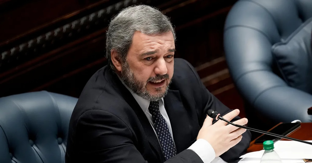 Rodolfo Nin Novoa: "la precandidatura de Mario Bergara es necesaria"