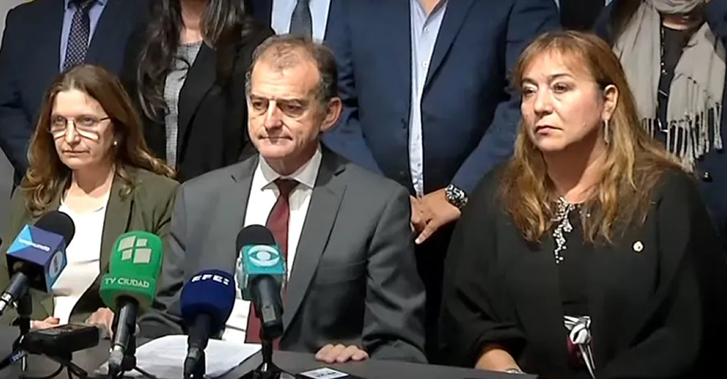 Cabildo Abierto continúa en la Coalición de Gobierno