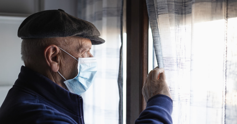 Aprueban subsidio por enfermedad a mayores de 65 años para que puedan realizar cuarentena