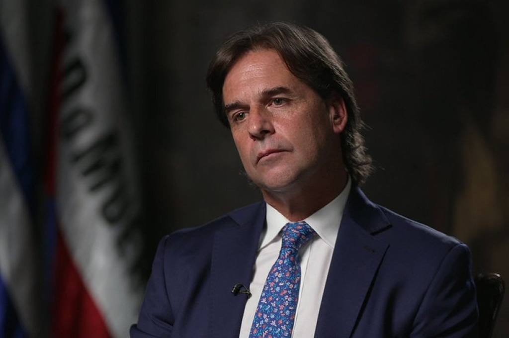 Luis Lacalle Pou pidió 14 días de licencia entre abril y mayo por viajes