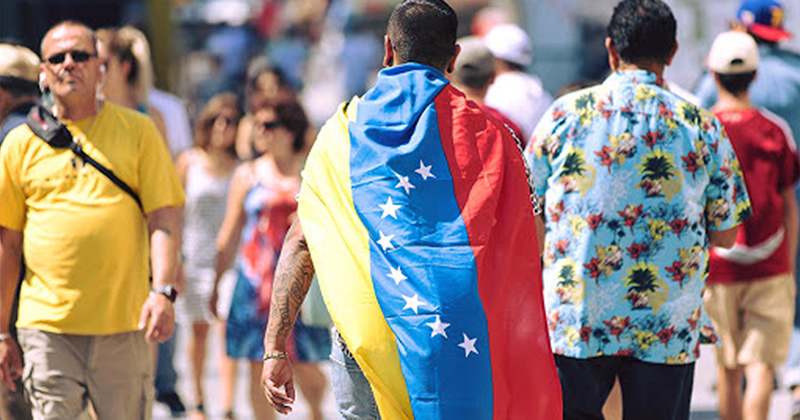 Dos ciudadanos extranjeros cruzaron el puente y solicitaron refugio en nuestro país